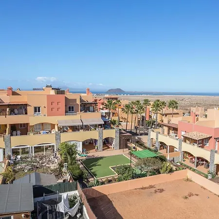 Dom wakacyjny Casa Das Cores Corralejo